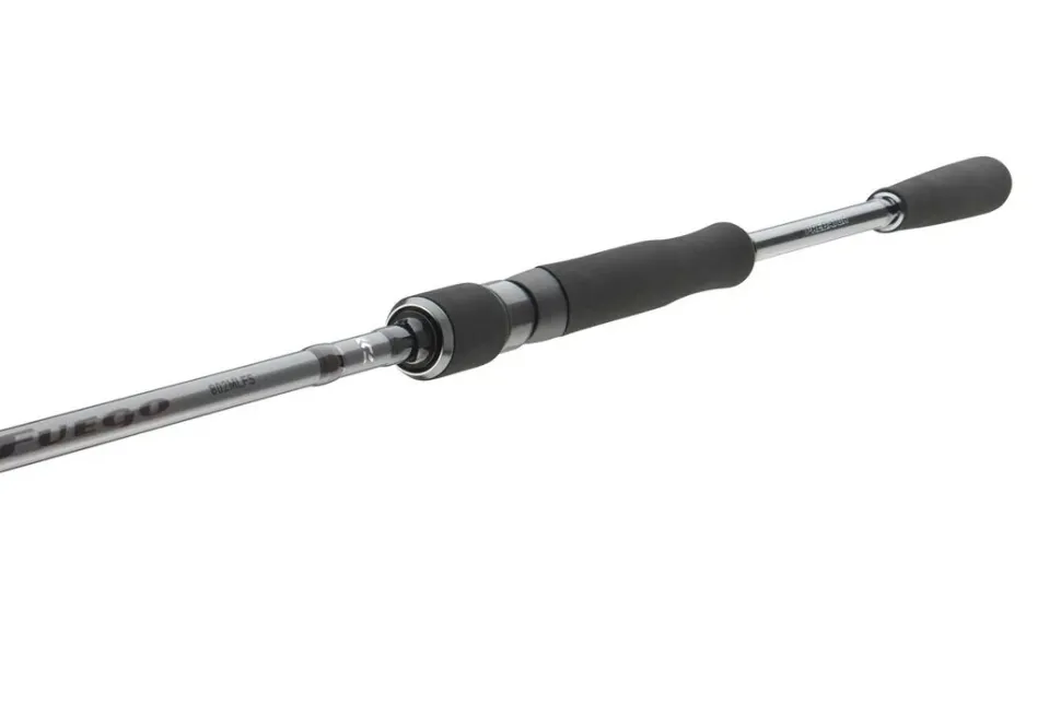 Daiwa Fuego Spinncombo Light 2,10m / 7-30g + 2000D Spinnrolle Raubfischcombo
