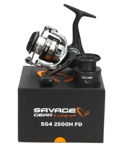 Savage Gear SG4 Spinncombo 2,74m / 25-65g + 2500H FD Spinnrolle Angelset